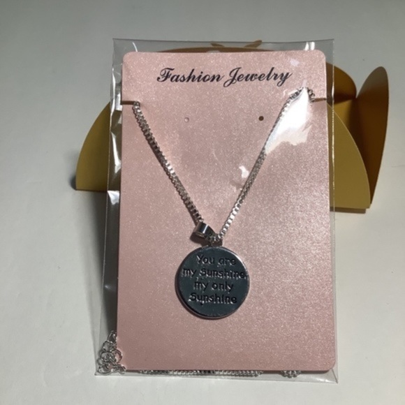 You are My Sunshine My only Sunshine Women’s Smile face Necklace Sliver Tone - Picture 1 of 11